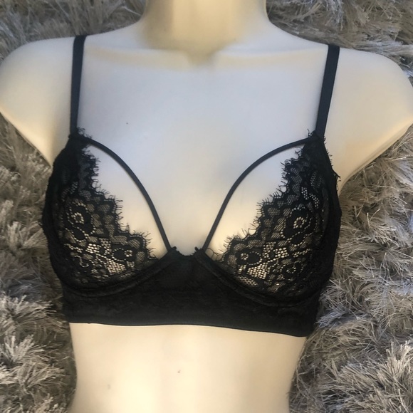 Beach Bunny Other - Love Hays by beach bunny small black bra